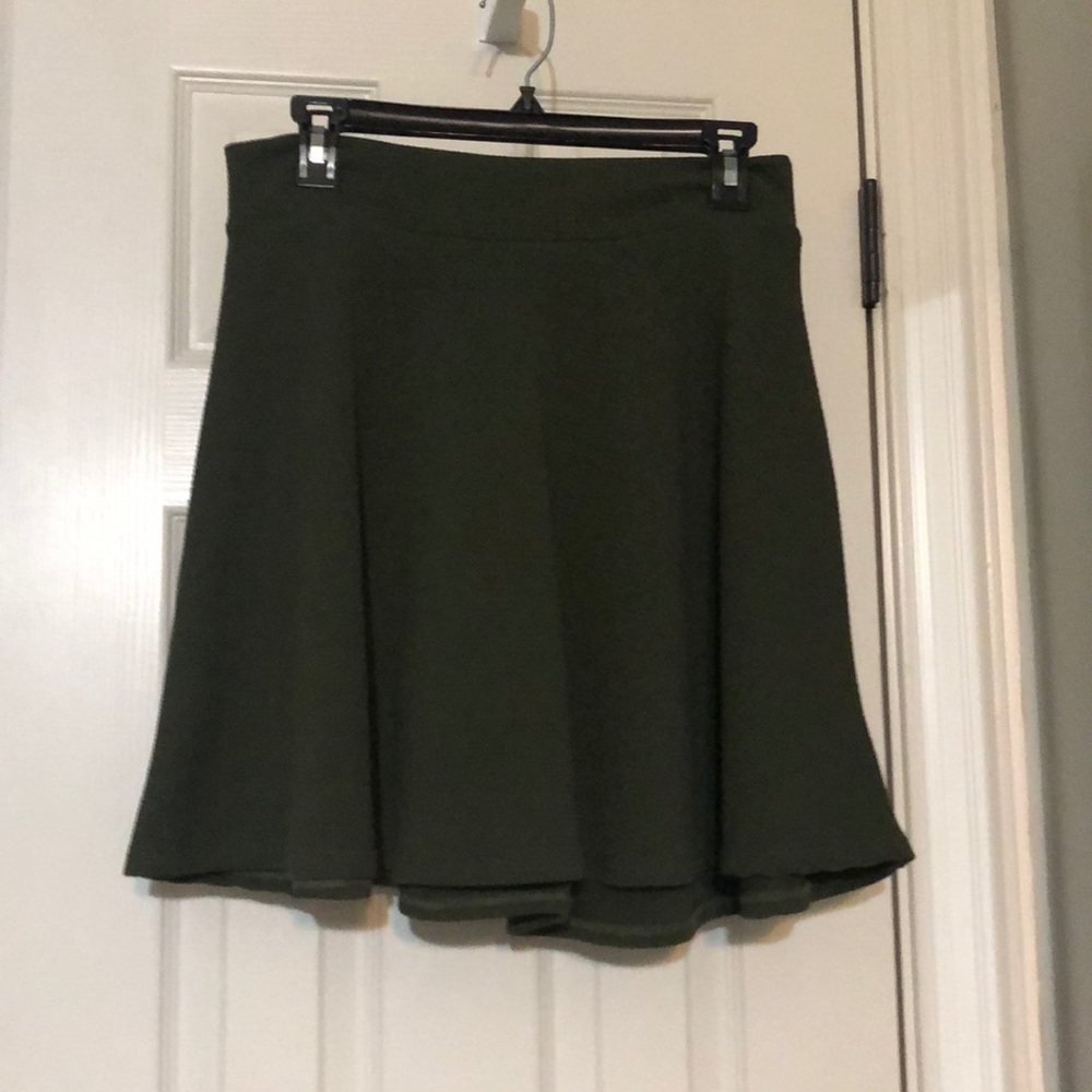 Army Green Soprano skirt size large juniors